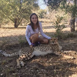 Meet your Posher, Danielle